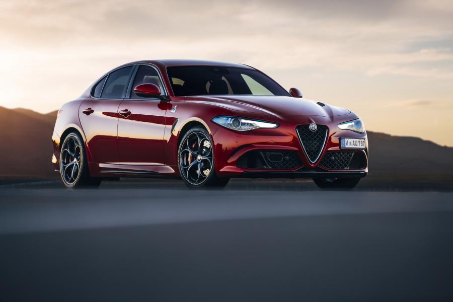  Alfa Romeo Giulia Quadrifoglio (952) 2017 года  (AU) (фото 2 из 41)